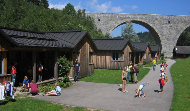 Blockhütten Jugendferiendorf