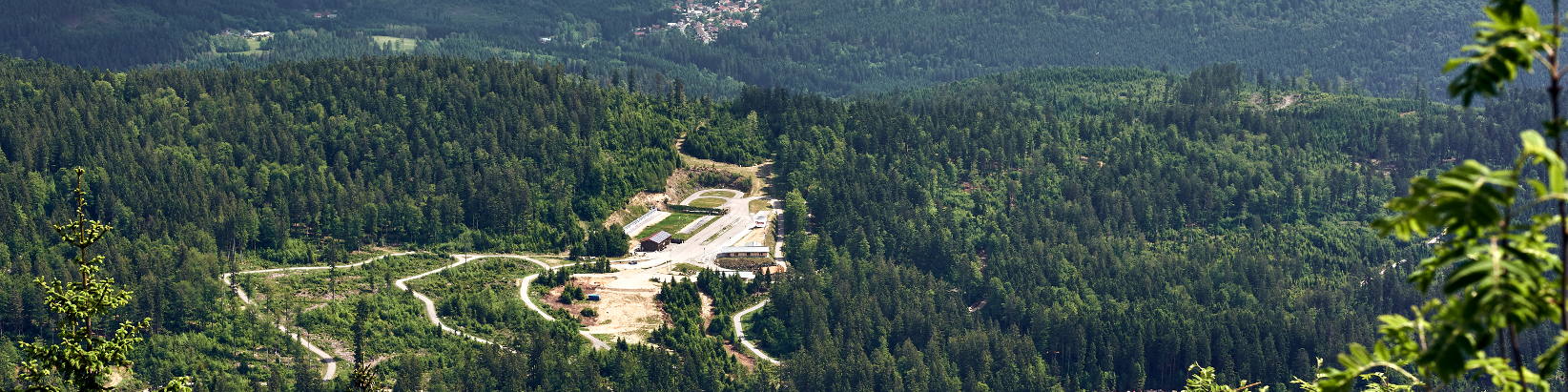 Hohenzollern Skistadion im Sommer