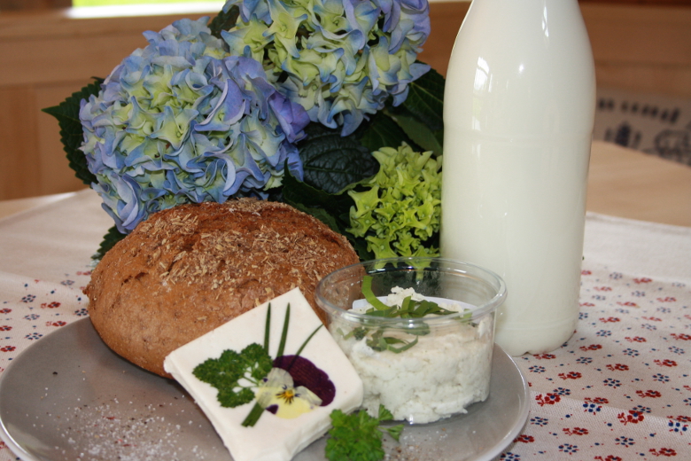 Produkte aus Ziegenmilch im "Kulinarischen Schaufenster"