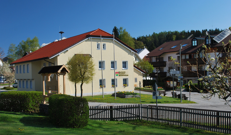 Tourist-Information Bischofsmais