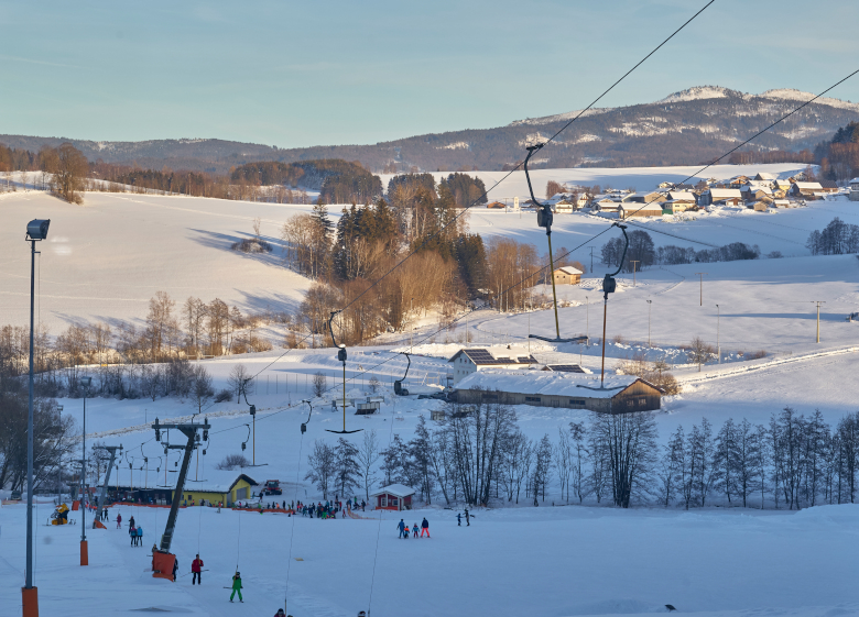 Skilfit Glasberg mit Ausblick zum Großen Rachel