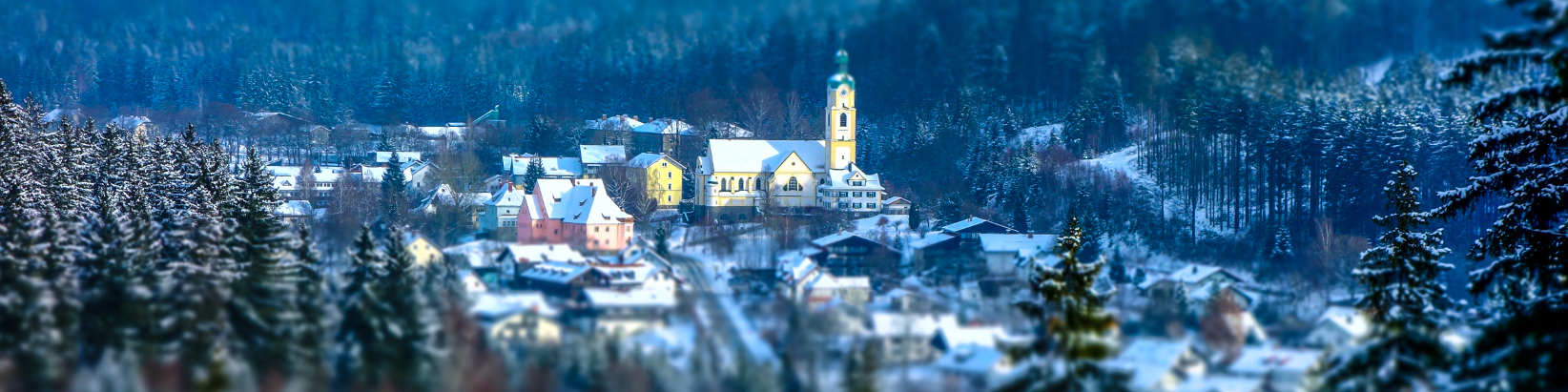 Blick auf das winterliche Bayerisch Eisenstein.